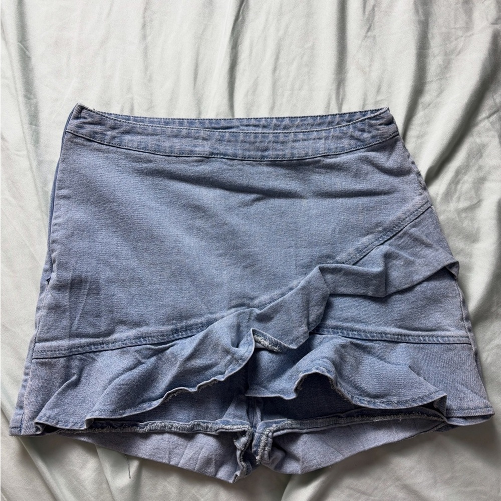 Stylish Denim Skort with Ruffle Detail